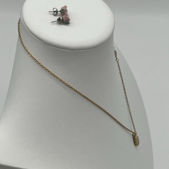 Cottagecore Floral Pendant Necklace & Pink Rose Earrings Set – Vintage Romantic - Picture 5 of 7